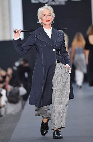 Helen Mirren Paris Fashion Week L'Oreal